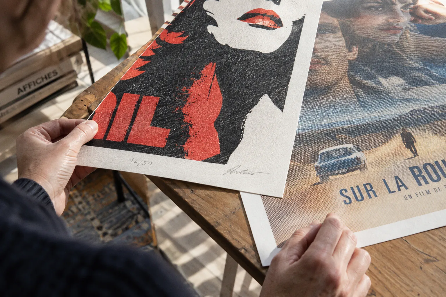 Sérigraphie ou offset : le dilemme du collectionneur d'affiches